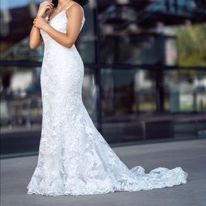 Bridal Gown / Wedding Dress